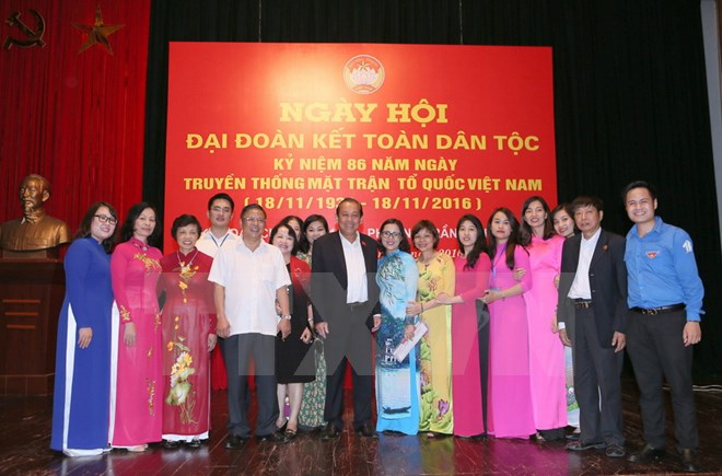 Vize-Premierminister Truong Hoa Binh nimmt am Fest der nationalen Solidarität in Hanoi